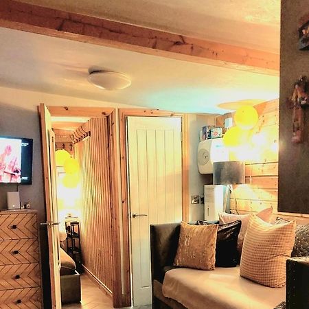 Therapy Lodge Ballycastle Ngoại thất bức ảnh