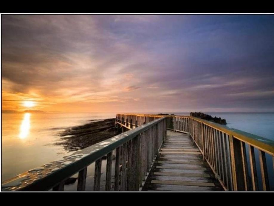 Therapy Lodge Ballycastle Ngoại thất bức ảnh