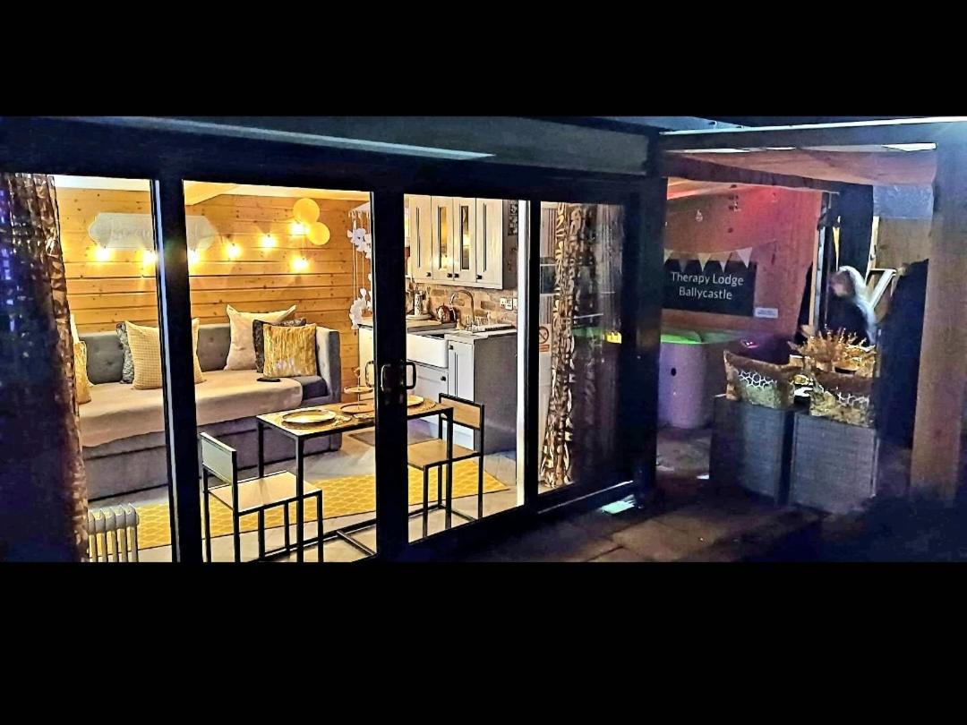 Therapy Lodge Ballycastle Phòng bức ảnh